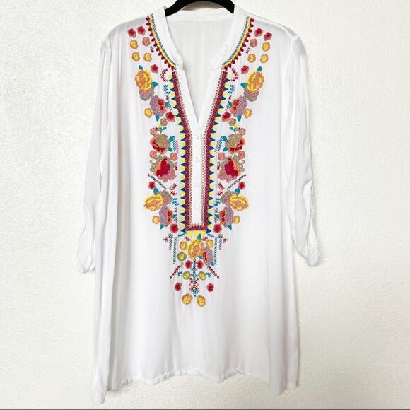 Unbranded Embroidered Tunic Top Size Small - Picture 1 of 6